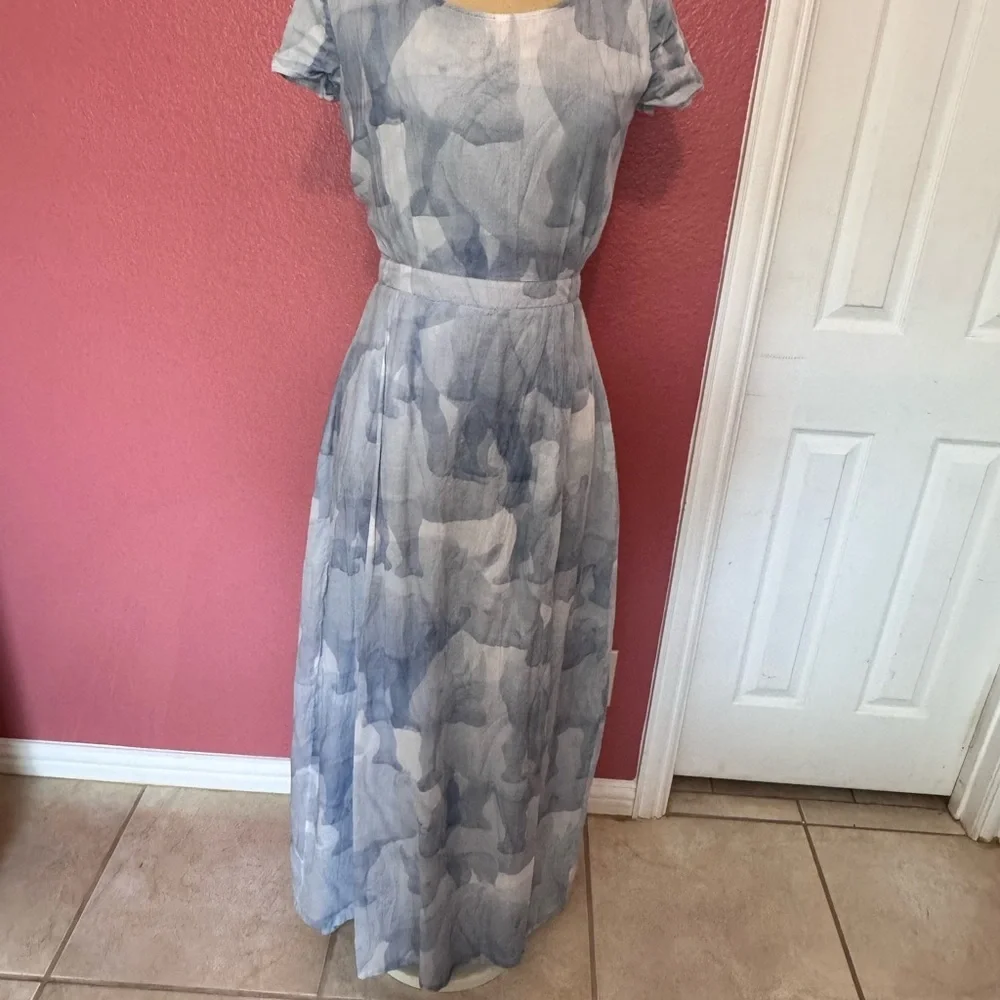 Anne Gorke Elegant Blue Patterned Dress - Picture 1 of 13